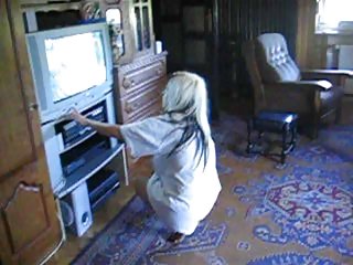 弄彼女の左のqrコードを読み取りの自家製ポルノ写真を洗星