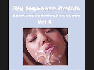 大きな日本人の顔の数量は、4大左のqrコードを読み取屋外での金